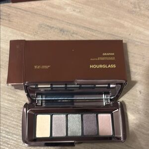 Hourglass Eyeshadow Expose  Palette - Neutral Shades
